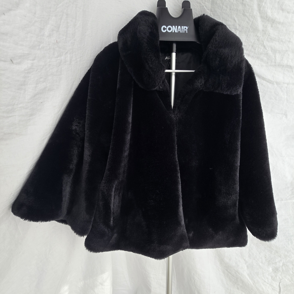 Plush Black Teddy Jacket for Women - Short Faux Fur Coat